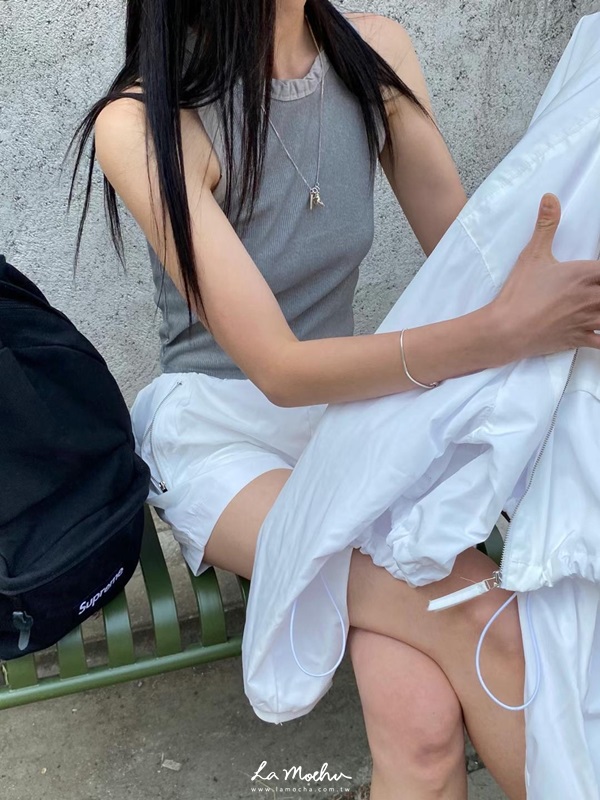 拼接滾邊寬肩背心